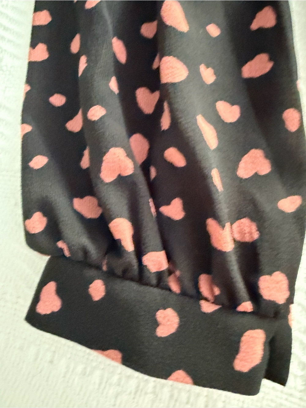All In Favor Pink Black Abstract Spot Surplice Wrap Blouse Smocked Back S/M - Picture 7 of 10